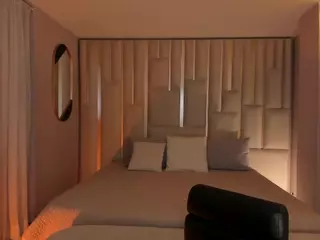 Martinna Bonnet's Live Sex Cam Show