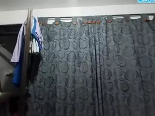 sashakorny99's Live Sex Cam Show