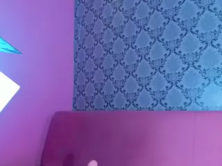 Giannasue's Live Sex Cam Show