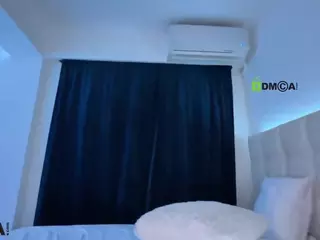 ScarletAndTom's Live Sex Cam Show