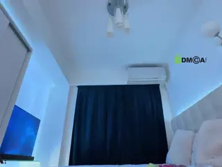 ScarletAndTom's Live Sex Cam Show