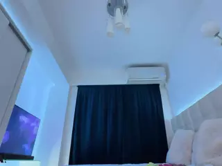 ScarletAndTom's Live Sex Cam Show