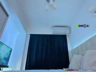 ScarletAndTom's Live Sex Cam Show