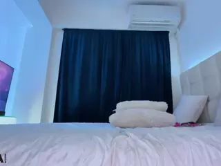 ScarletAndTom's Live Sex Cam Show