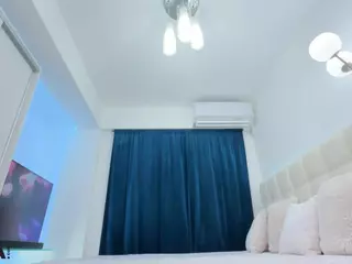 ScarletAndTom's Live Sex Cam Show