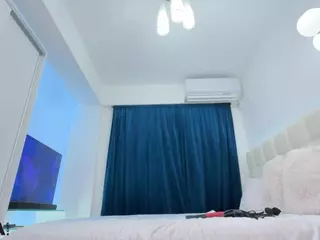 ScarletAndTom's Live Sex Cam Show