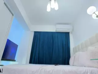 ScarletAndTom's Live Sex Cam Show
