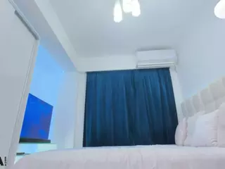 ScarletAndTom's Live Sex Cam Show