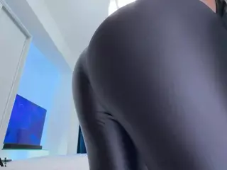 ScarletAndTom's Live Sex Cam Show