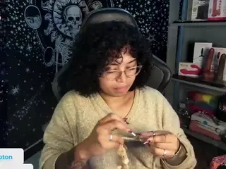 alesyahampton's Live Sex Cam Show