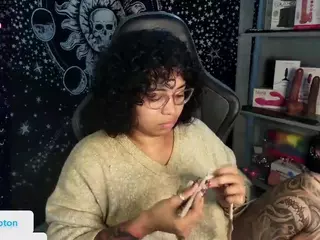 alesyahampton's Live Sex Cam Show
