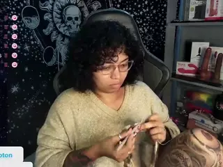 alesyahampton's Live Sex Cam Show