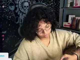 alesyahampton's Live Sex Cam Show