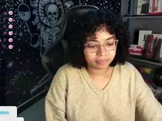 alesyahampton's Live Sex Cam Show