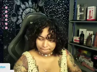 alesyahampton's Live Sex Cam Show