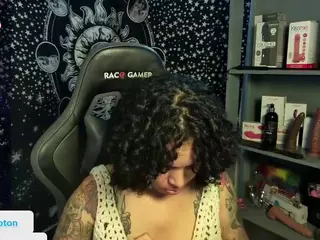 alesyahampton's Live Sex Cam Show
