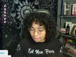 alesyahampton's Live Sex Cam Show