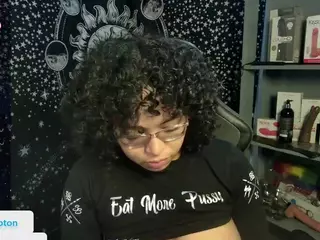 alesyahampton's Live Sex Cam Show