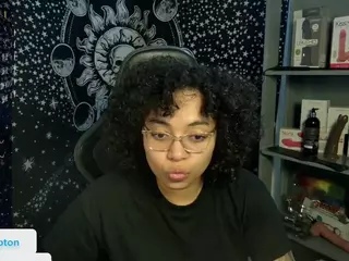 alesyahampton's Live Sex Cam Show