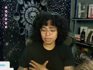 alesyahampton's Live Sex Cam Show