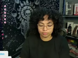 alesyahampton's Live Sex Cam Show