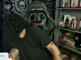 alesyahampton's Live Sex Cam Show
