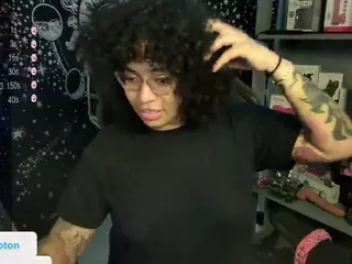 alesyahampton's Live Sex Cam Show