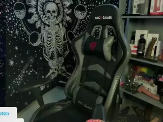 alesyahampton's Live Sex Cam Show