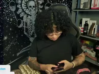 alesyahampton's Live Sex Cam Show