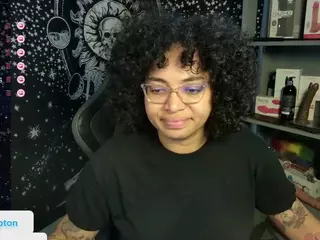 alesyahampton's Live Sex Cam Show