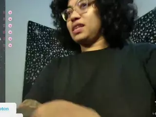 alesyahampton's Live Sex Cam Show