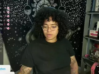 alesyahampton's Live Sex Cam Show