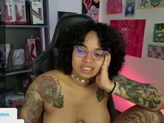 alesyahampton's Live Sex Cam Show