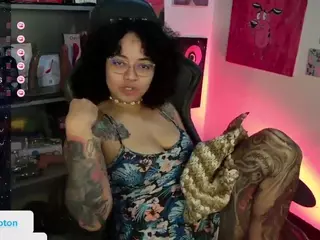 alesyahampton's Live Sex Cam Show