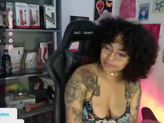 alesyahampton's Live Sex Cam Show