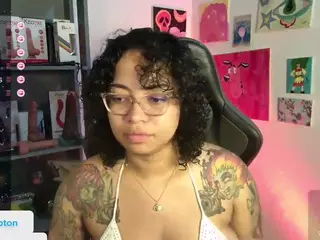 alesyahampton's Live Sex Cam Show