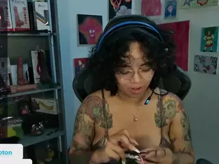 alesyahampton's Live Sex Cam Show