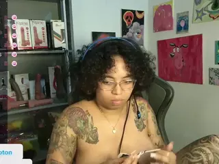 alesyahampton's Live Sex Cam Show