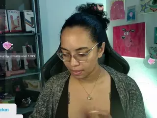 alesyahampton's Live Sex Cam Show