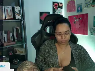 alesyahampton's Live Sex Cam Show