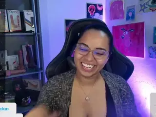 alesyahampton's Live Sex Cam Show