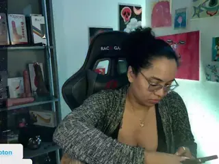 alesyahampton's Live Sex Cam Show