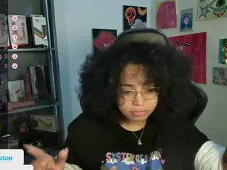 alesyahampton's Live Sex Cam Show