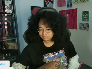 alesyahampton's Live Sex Cam Show
