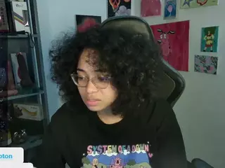 alesyahampton's Live Sex Cam Show