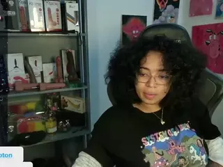 alesyahampton's Live Sex Cam Show