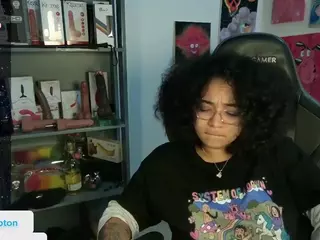 alesyahampton's Live Sex Cam Show