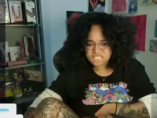 alesyahampton's Live Sex Cam Show