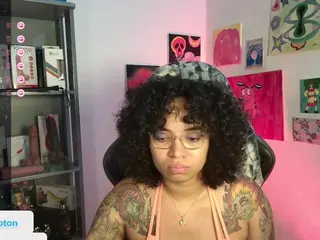 alesyahampton's Live Sex Cam Show