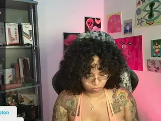alesyahampton's Live Sex Cam Show